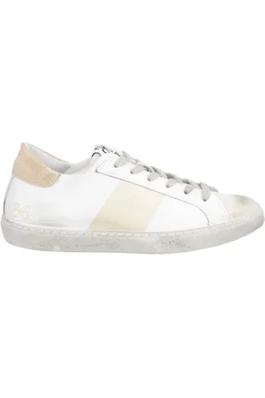2STAR Sneakers