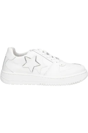 2STAR Sneakers