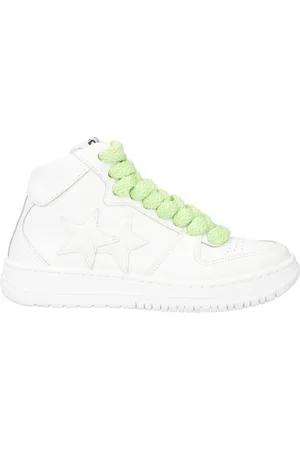 2STAR Sneakers