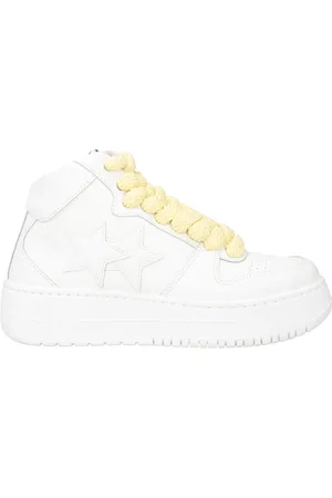 2STAR Sneakers