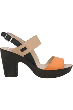 DONNA SOFT Sandals