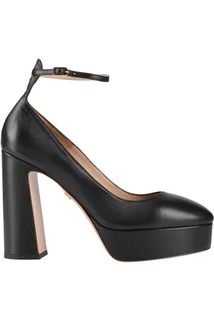 Lola Cruz Pumps