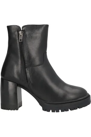 BOTHEGA 41 Ankle boots