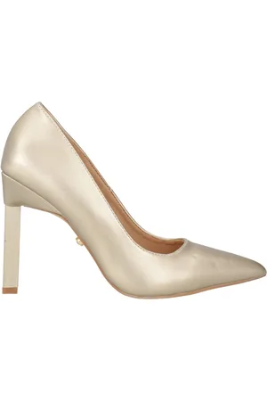 Twenty Fourhaitch Pumps