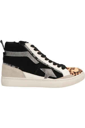 Emanuélle vee Sneakers