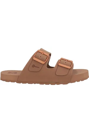 MANEBI Sandals