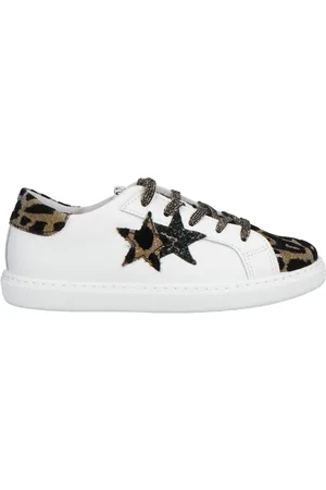 2STAR Sneakers