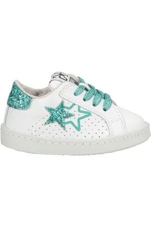 2STAR Sneakers