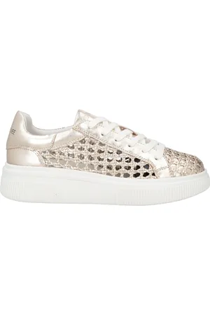 Emanuélle vee Sneakers