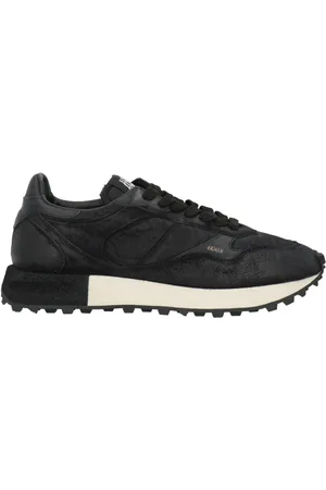 Akman Sneakers