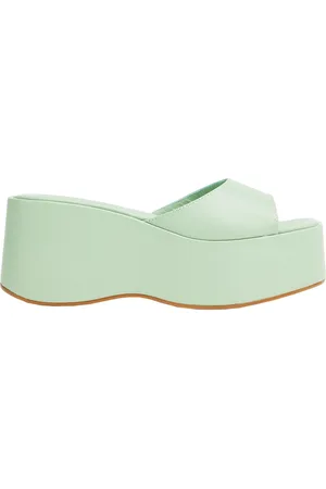 8 Sandals