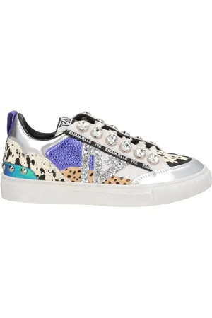 Emanuélle vee Sneakers