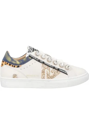 Emanuélle vee Sneakers