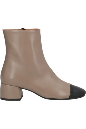 ROBERTO FESTA Ankle boots