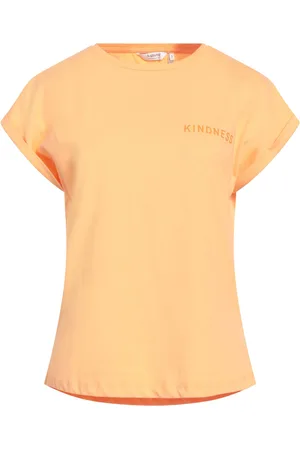 B YOUNG T-shirts