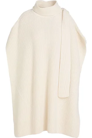 Sa Su Phi Capes