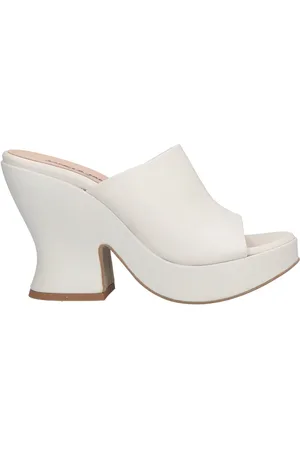 Janet&Janet Sandals