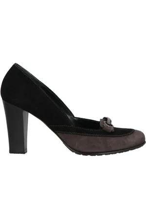 Elata Pumps