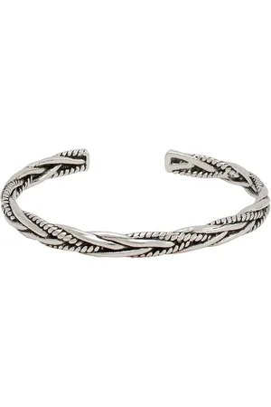 8 Bracelets
