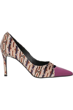 DIVINE FOLLIE Pumps