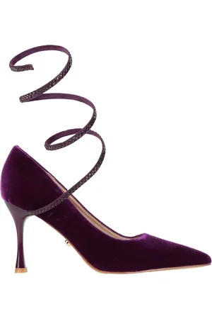 Twenty Fourhaitch Pumps