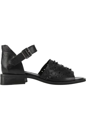 Moma Sandals