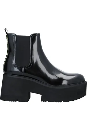 Buffalo Ankle boots